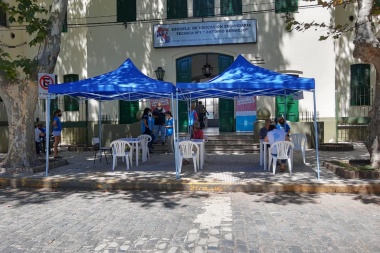 Gremios docentes estuvieron en la posta de vacunación del Colegio Industrial