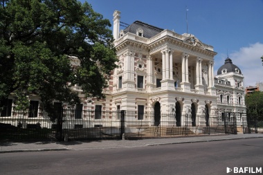 Un grupo de bonistas le hace juicio a la Provincia por la deuda defaulteada