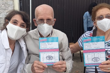 En Junín se aplicaron 1250  dosis de la vacuna Sinopharm este miércoles