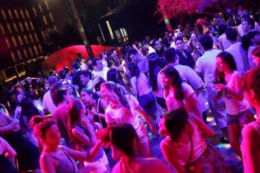 Las multas podrían llegar a los 135.000 pesos para los que organicen fiestas en Junín