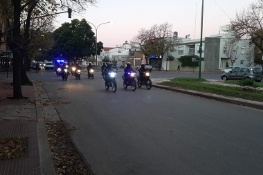 Presencia policial en distintos puntos de Junín para controlar el cumplimiento de restricciones