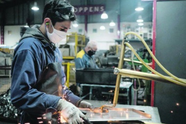 Afirman que la industria acumuló una mejora del 21% en el primer trimestre