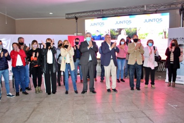 En Bragado, Gatica participó del cierre de campaña: "votamos lista 3 completa"