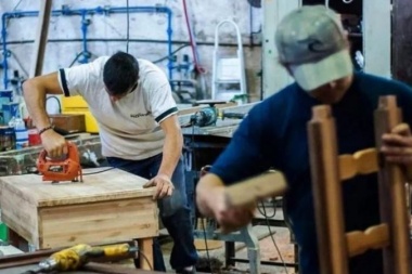 El nivel de actividad de las pymes industriales creció 21,6% en agosto