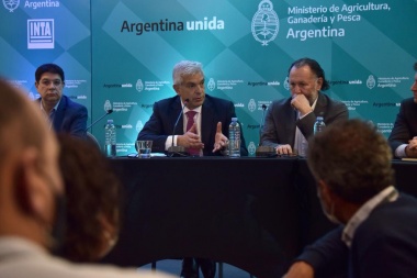 Guiño de Domínguez a las universidades de cara a la agenda agraria 2022