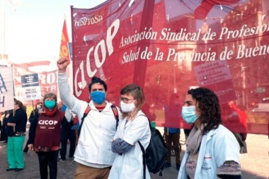 Médicos bonaerenses vuelven al paro y levantarán una carpa sanitaria frente a la Gobernación