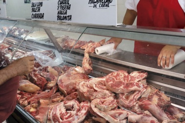 Estudian aplicar más retenciones a la carne para evitar los aumentos