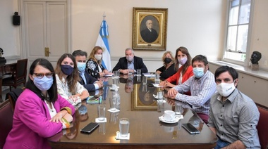 Perczyk se reunió con legisladores de Junín para proyectar obras en varias escuelas