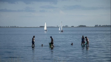Informan sobre número récord de visitantes a la Laguna de Gómez