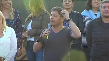 Con Máximo Kirchner  y Kicillof, el PJ bonaerense homenajeó a Eva