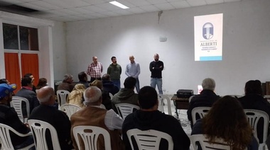 Lago recorrió Pla y charló con vecinos sobre las obras que se vienen