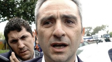 Larroque: "Vidal paralizó 200 obras y dejó 2.000 colegios en emergencia"