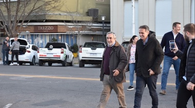 Katopodis giró por el oeste bonaerense y pasó por Trenque Lauquen