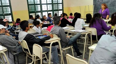 Tavela: “¿Kicillof pretende encubrir la deserción escolar?”