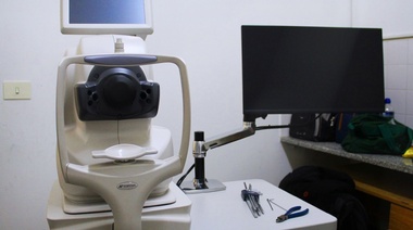 Comenzaron las tareas de instalación del nuevo Tomógrafo de Coherencia Óptica (OCT)