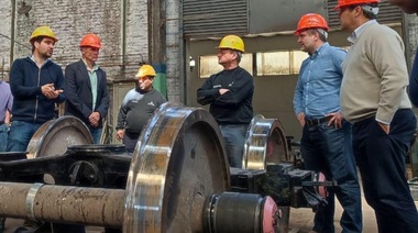 Referentes del massismo de la Cuarta recorrieron el Taller Mario Meoni