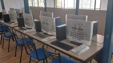 Se presenta la Escuela Profesional Secundaria que funcionará en el Taller Ministro Meoni