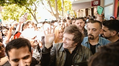 Antes de fin de año Milei desembarcará en la Cuarta ya en campaña electoral