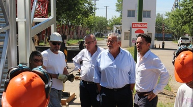 Comenzó la obra de instalación del pórtico de entrada del Parque Industrial Bragado