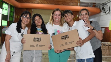 Más alumnos recibieron netbooks enviadas por el Ministerio de Educación de la Nación