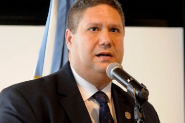 Dos Concejos Deliberante y dos Intendentes