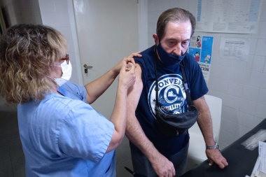 Comenzó la vacunación antigripal de PAMI en Junín