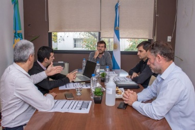 Funcionarios de Infraestructura bonaerense en Leandro N. Alem