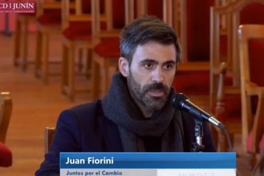 "Complican al que quiere trabajar, aumentan el gasto y sube la pobreza"