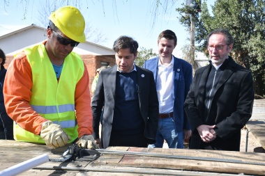 Kicillof arrancó en Vedia su recorrida por la Cuarta