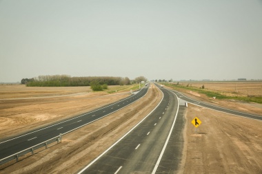 Vialidad Nacional firmó el contrato para concluir la autopista entre Luján y Junín