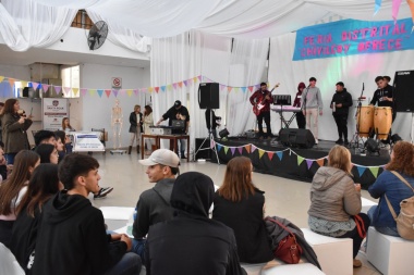 Chivilcoy ofrece: mostraron la oferta educativa en el distrito