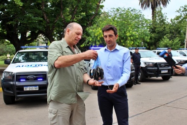 Bragado también recibió móviles policiales: Berni llegó con 14 unidades