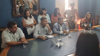 FdT arremetió duro contra Petrecca: "están estafando a los vecinos"