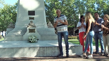 Germán Lago encabezó el homenaje a Manuel Alberti y al poeta albertino Ferreyra Basso