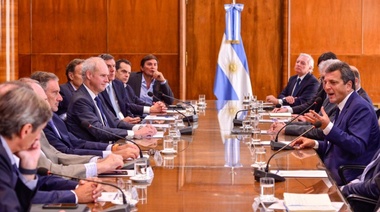 Massa anunció acuerdo gobierno-bancos para el despeje de deuda en pesos