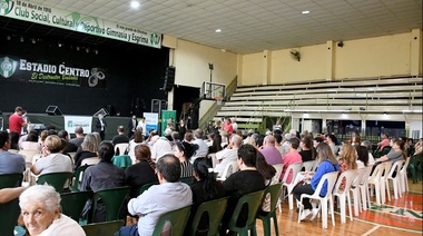 159 vecinos firmaron las escrituras de sus viviendas en Chivilcoy