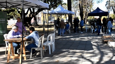 Britos dialogó con vecinos y defendió la rendición de cuentas 2022