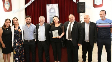 Britos participó de la asunción de consejeros escolares y destacó su tarea