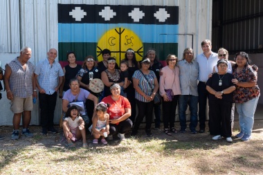 Confirman existencia de un cementerio mapuche en la laguna "La Azotea" de Los Toldos