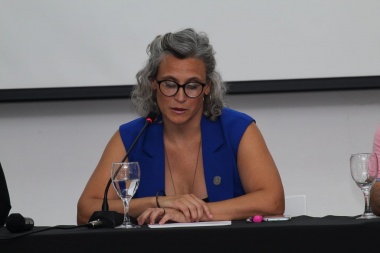 Virginia Pasquinelli fue reelecta como directora de la Escuela de Ciencias Agrarias, Naturales y Ambientales de la UNNOBA