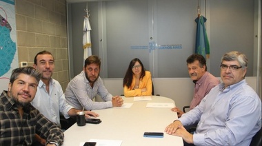 Barenghi se reunió con Batakis para gestionar la continuidad de viviendas