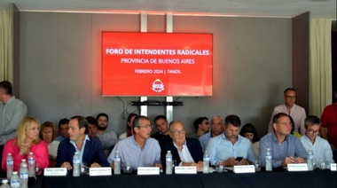 Salud, IOMA, seguridad y desarrollo humano, principales temas del foro UCR