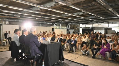 Kicillof y Sileoni dieron inicio al primer encuentro del año de autoridades educativas