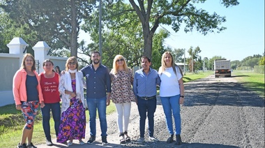 Invierten más de 20 millones de pesos en reparar y mejorar calles de los pueblos del partido