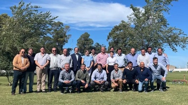 "A medias", la reflexión de un "boina blanca" luego de estar con Kicillof