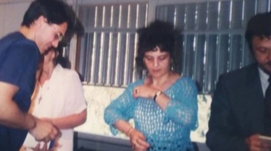 Con una foto retro, Golia anticipó que marchará en defensa de la educación