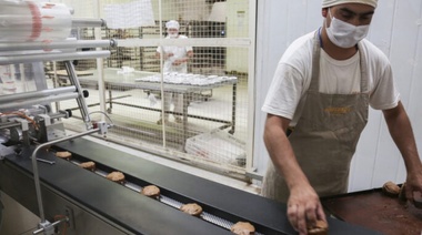 Con resistencia gremial, se trata la reforma laboral dentro de la ley bases