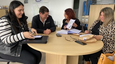 Gestionan ante provincia obras en escuelas de General Arenales