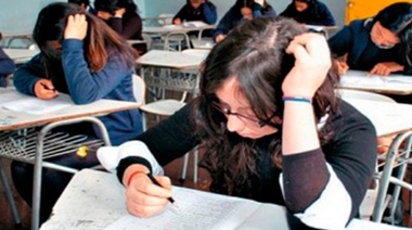 Piden la interpelación de Sileoni por las reformas en el nivel secundario