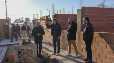Katopodis inauguró obras de saneamiento y recorrió obras de arquitectura